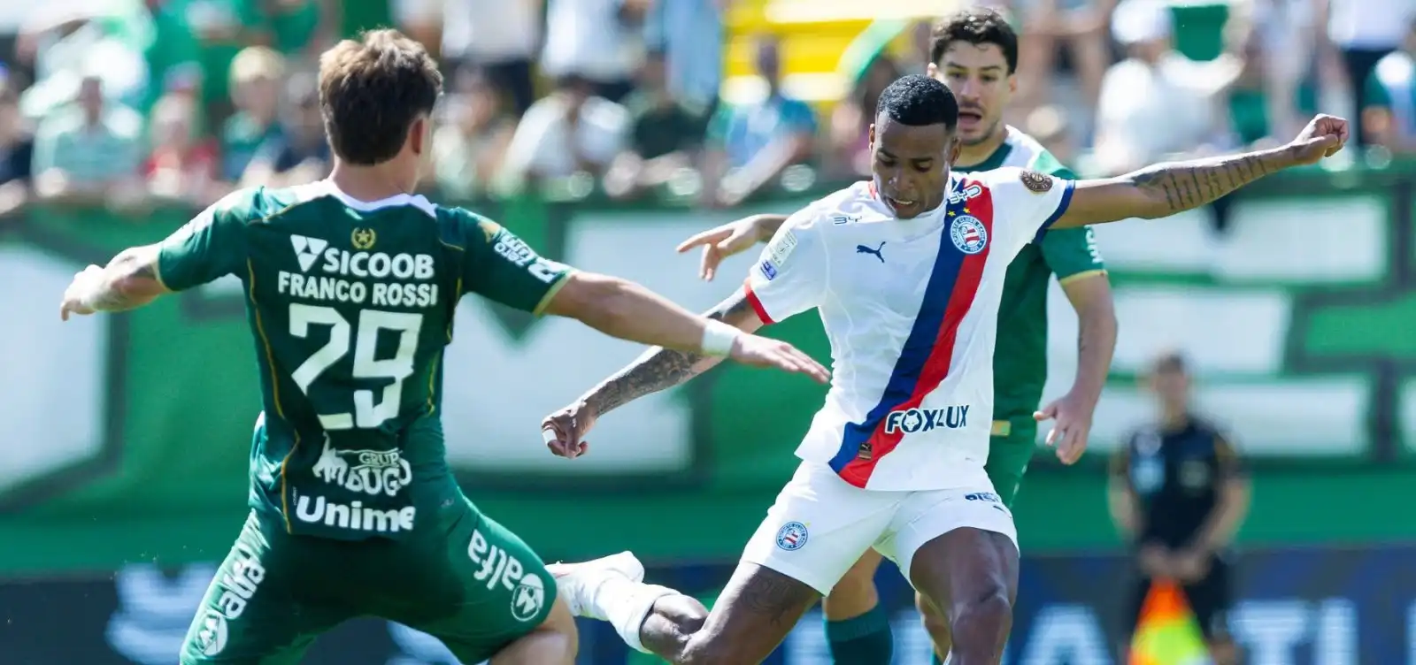 Imagem de Bahia fica na frente três vezes, mas cede empate para a Chapecoense