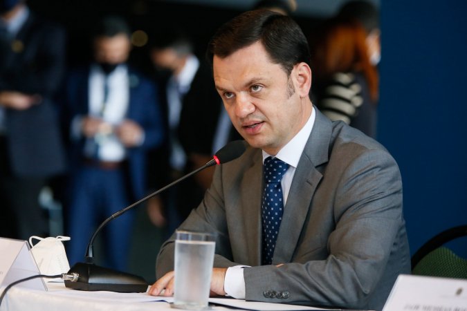 Imagem de Moraes libera Anderson Torres para depor à CPI no DF e autoriza silêncio