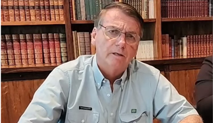 Imagem de TSE dá cinco dias para Bolsonaro explicar postagem em que questionou eleições de 2022