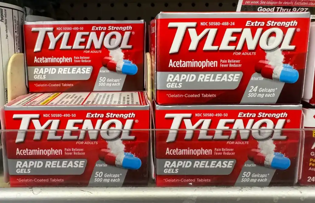 Imagem de Trump anuncia novo alerta da FDA sobre Tylenol para grávidas
