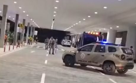 Imagem de BOPE é acionado após suspeita de bomba em mala na rodoviária de Salvador