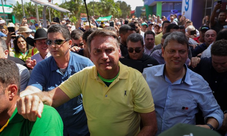 Imagem de Aos gritos de ‘mito’, Bolsonaro é ovacionado na Agrishow