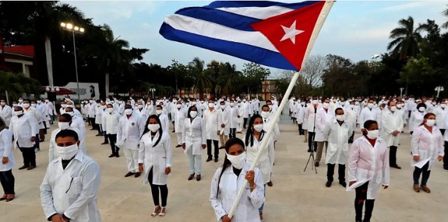 Imagem de Cuba desviou de US$ 70 milhões dos salários de médicos, aponta relatório da OCAC