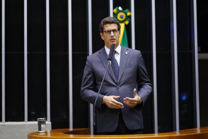 Imagem de Ricardo Salles diz que omissão de governos do PT é ‘convite’ para invasões do MST; CPI pode responsabilizar petistas
