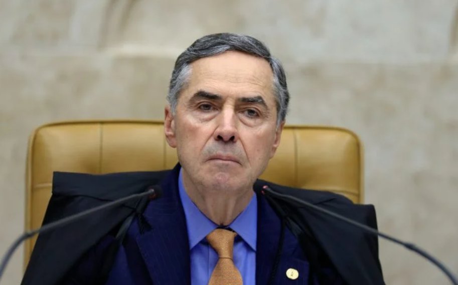 Imagem de Barroso pensa em sair e Lula já tem 4 candidatos para o STF