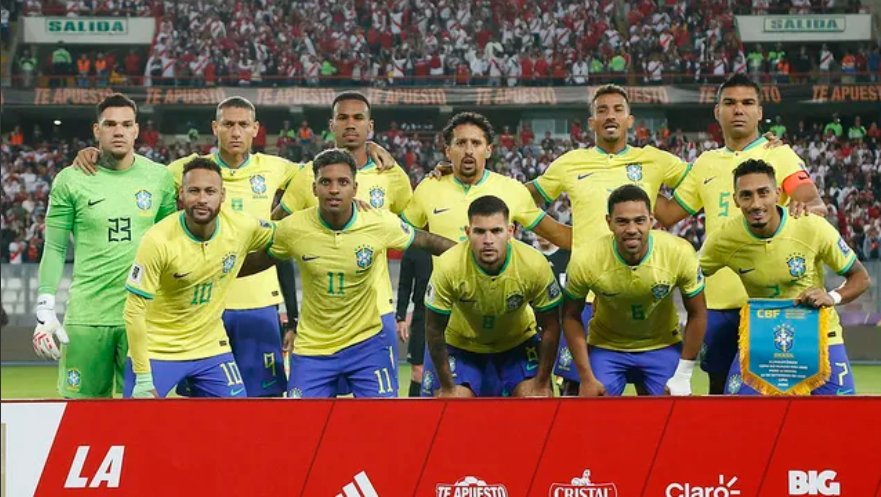 Imagem de Brasil vence o Peru com gol de Marquinhos no fim e lidera as eliminatórias