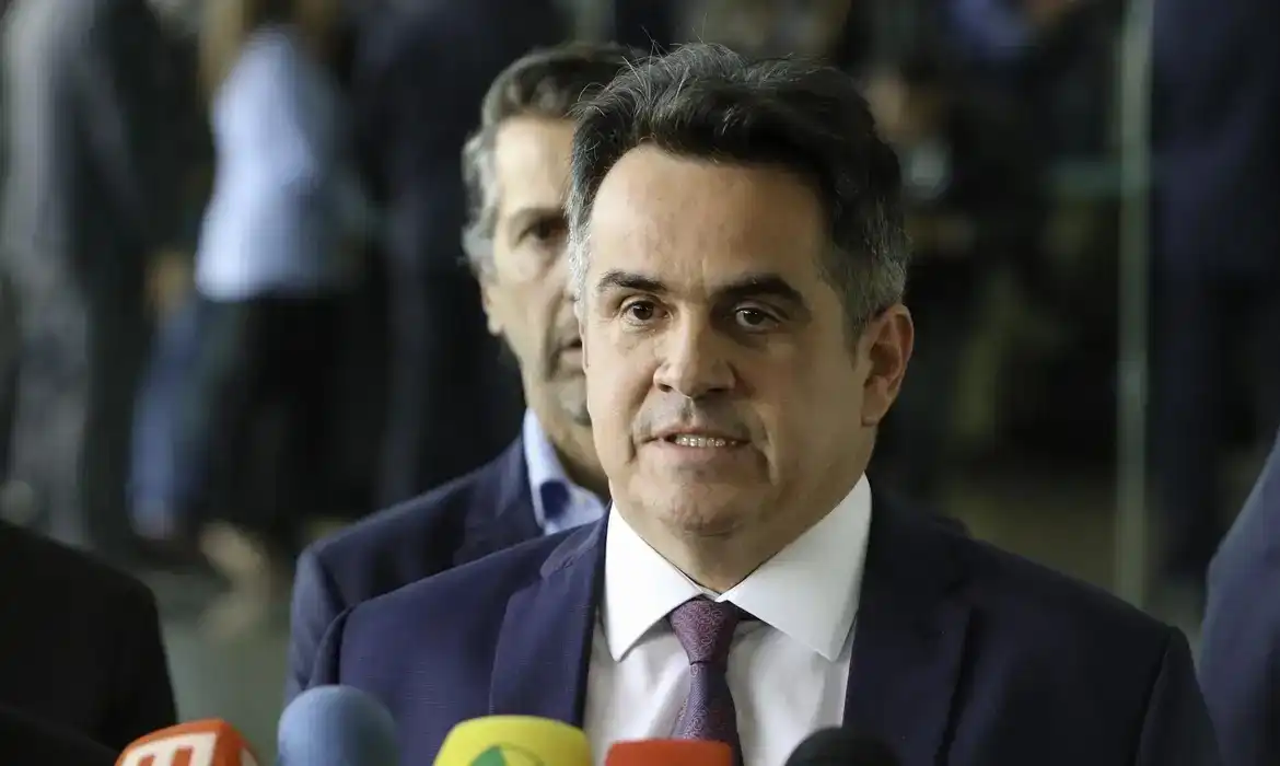 Imagem de Nogueira adverte para gravidade do mensalão de Lulinha