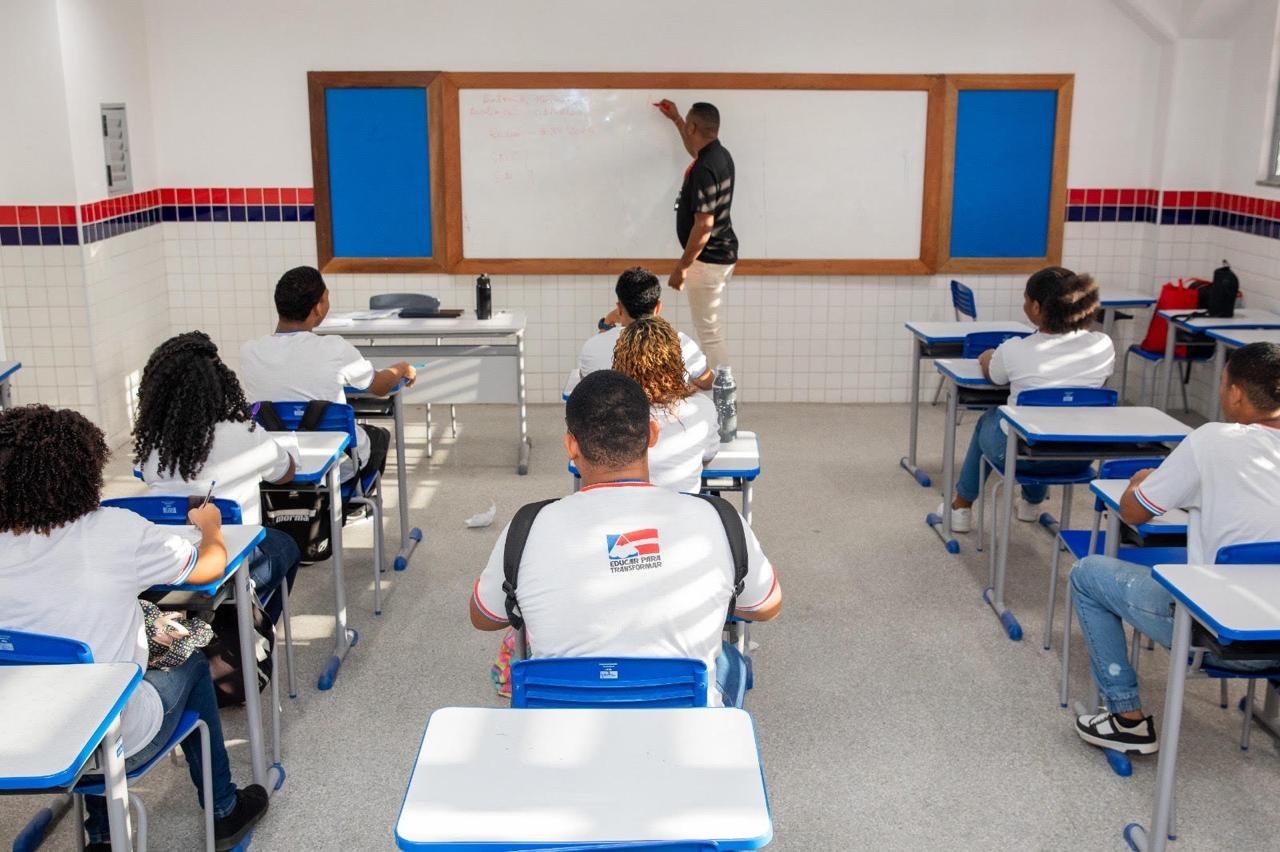 Imagem de Governo do Estado convoca mais 642 novos profissionais para a Educação