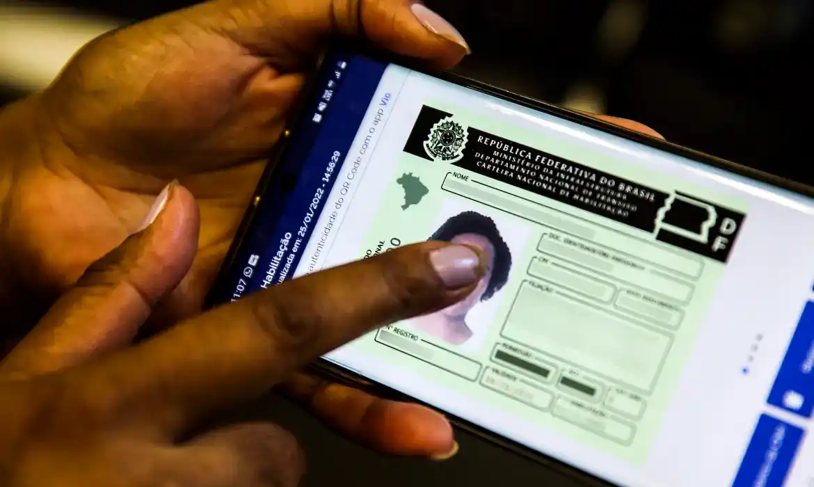 Imagem de Associação alerta para riscos após alteração nas regras de trânsito