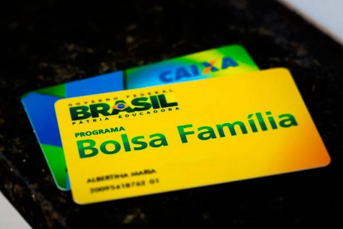 Imagem de Bolsa Família será antecipado para famílias impactadas pelas chuvas no litoral paulista