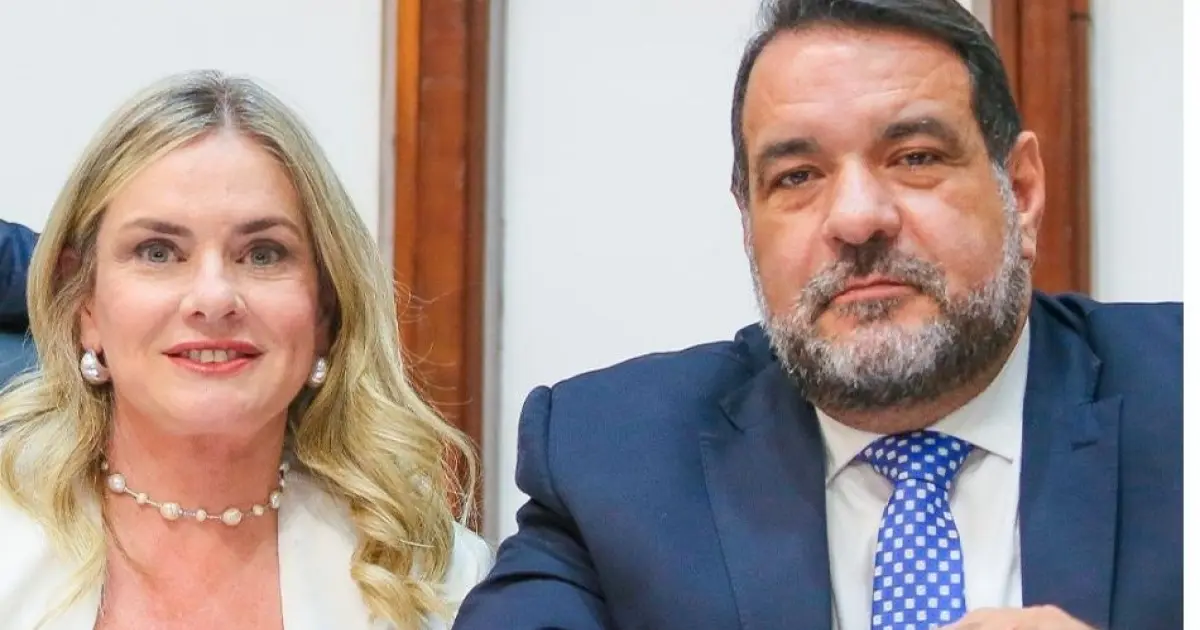 Imagem de Ivana Bastos sugere homenagem a Alan Sanches em unidade de saúde da AL-BA