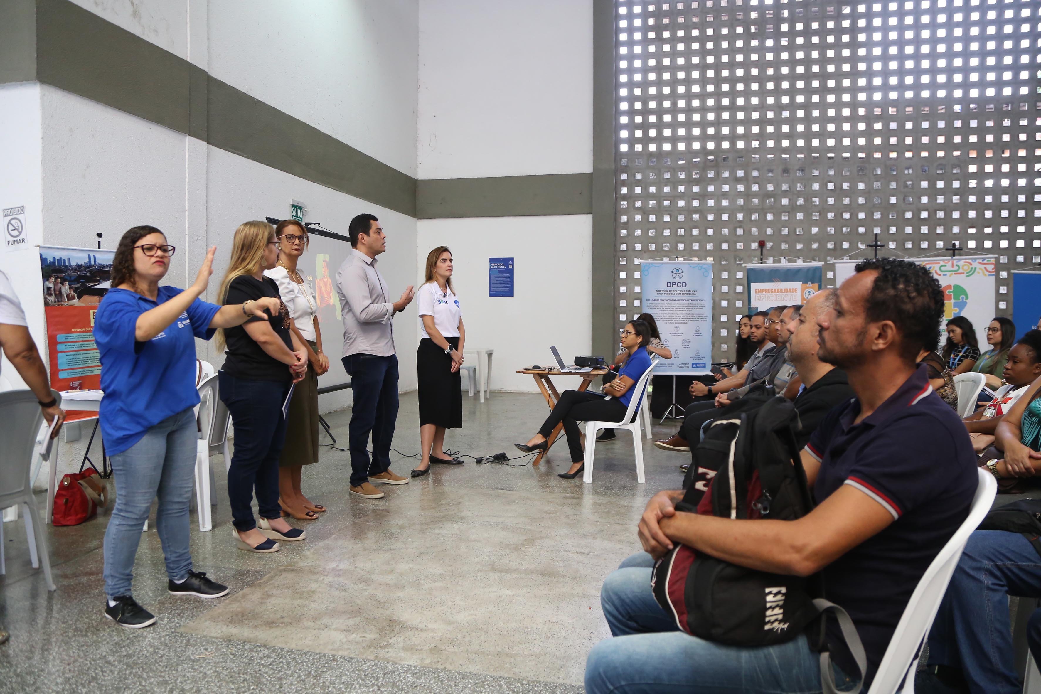 Imagem de Projeto da Prefeitura de Salvador oferece 100 vagas de emprego exclusivas para pessoas com deficiência 