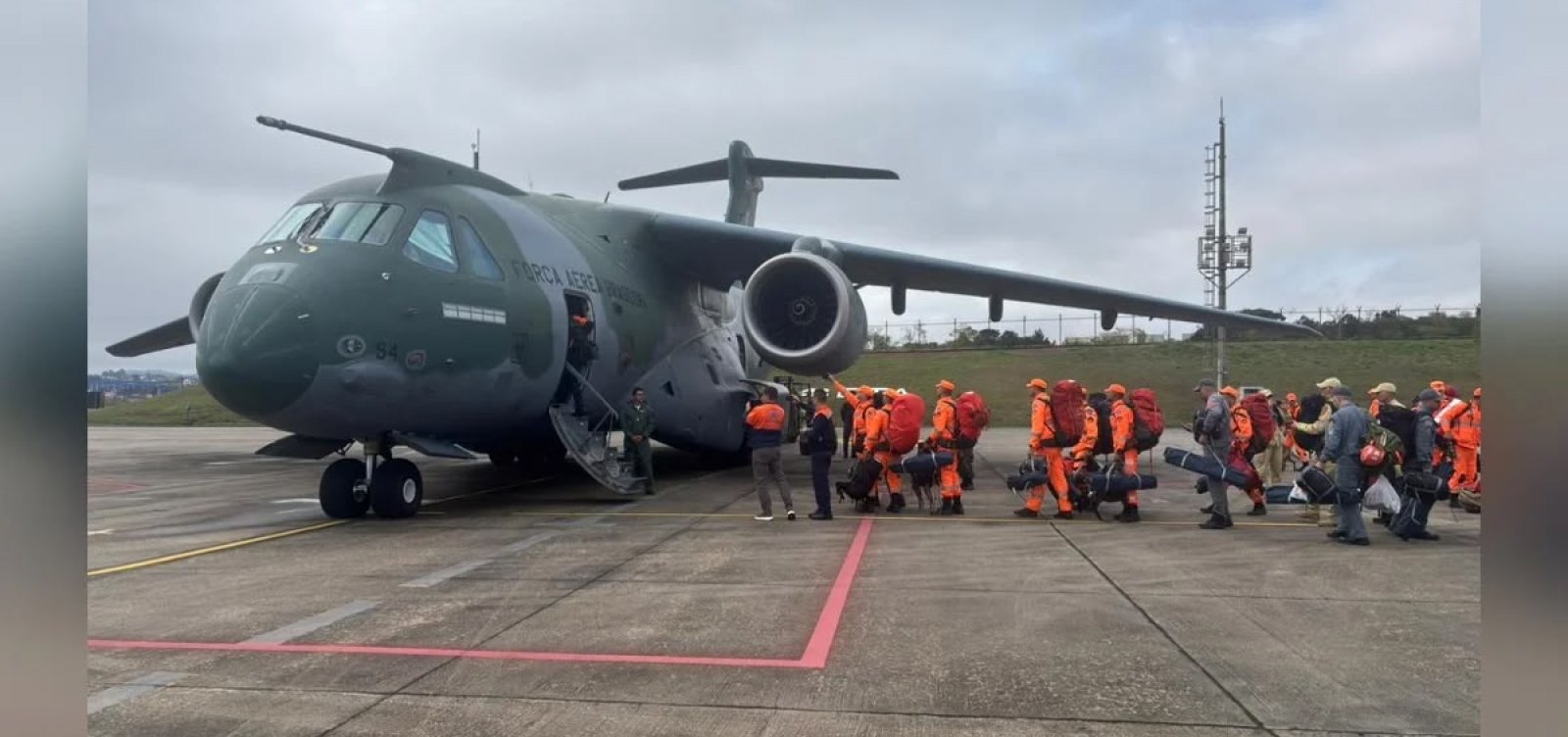 Imagem de Brasil confirma quarto voo com ajuda humanitária para a Venezuela após terremotos