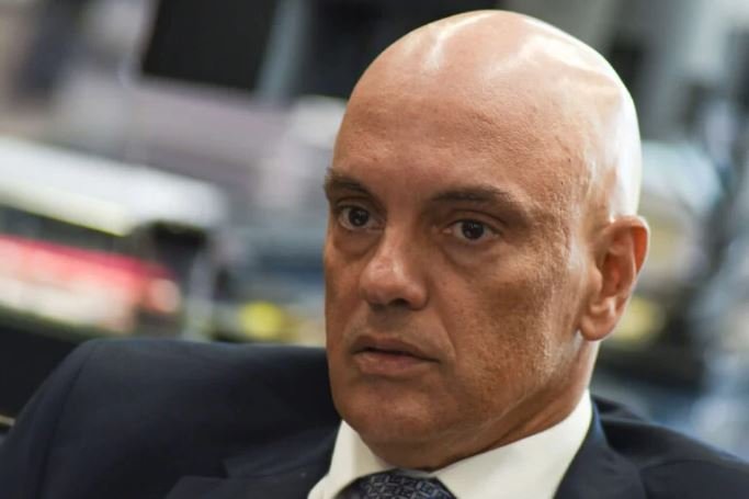 Imagem de Moraes envia à PGR pedido para suspender redes sociais de Nikolas Ferreira