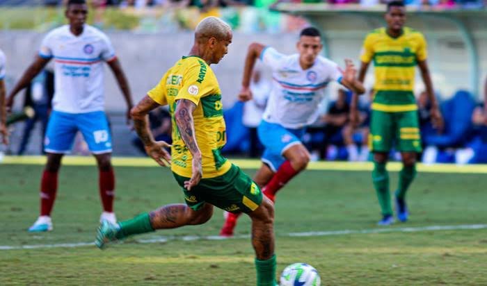 Imagem de Cuiabá e Bahia empatam na Arena Pantanal e seguem perto da zona de rebaixamento