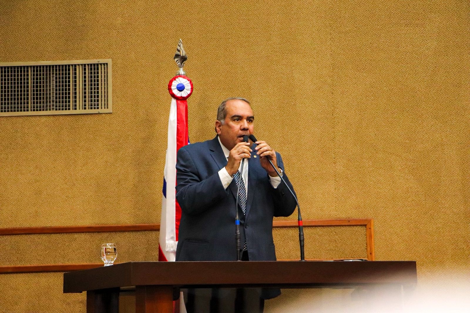 Imagem de ”A Bahia entregue à criminalidade e governo criando secretaria para uma ponte que nem existe”, protesta Sandro Régis contra criação da Seponte