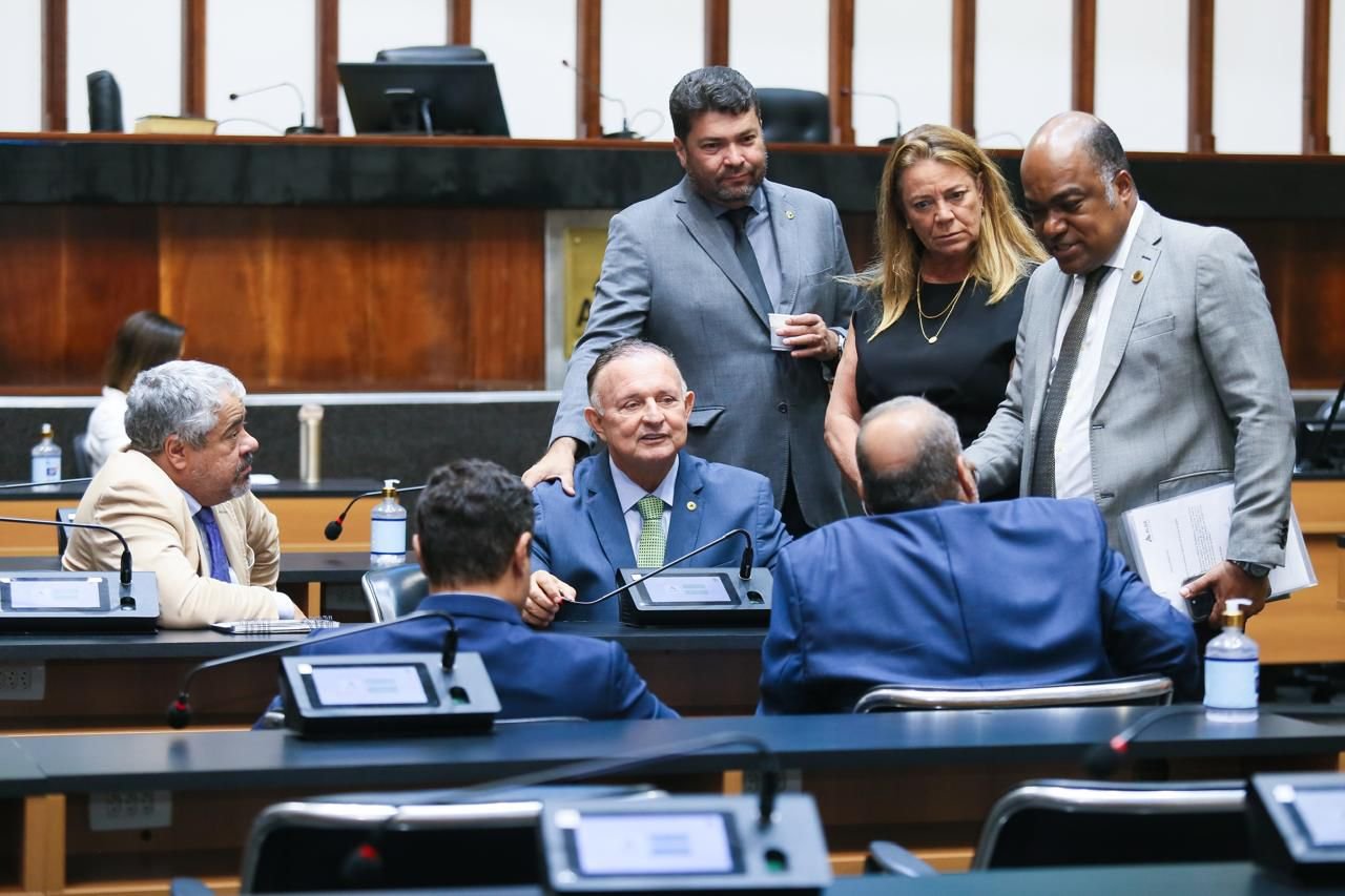 Imagem de ALBA aprova Lei Orçamentária Anual e marca data para eleição da Mesa Diretora