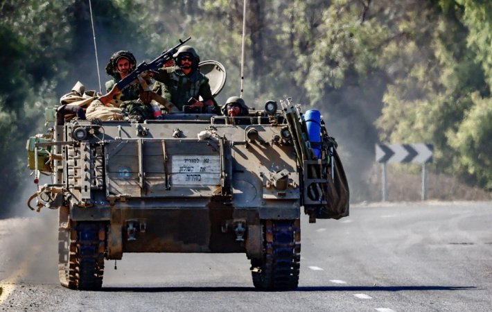 Imagem de Tanques do Exército de Israel chegam aos arredores de Gaza