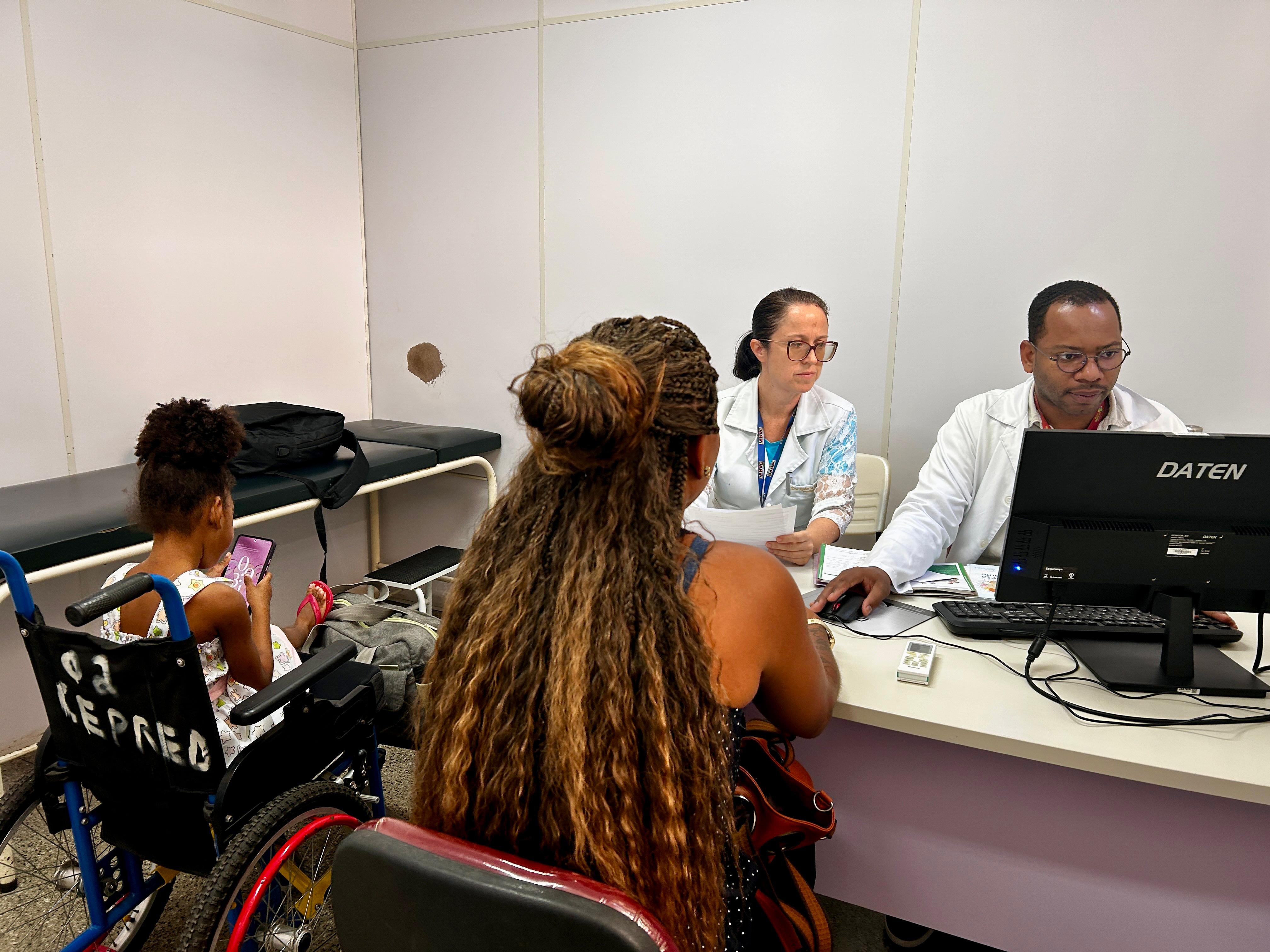 Imagem de Governo do Estado realiza ação para emissão de laudos de pensão vitalícia a famílias afetadas pela Zika