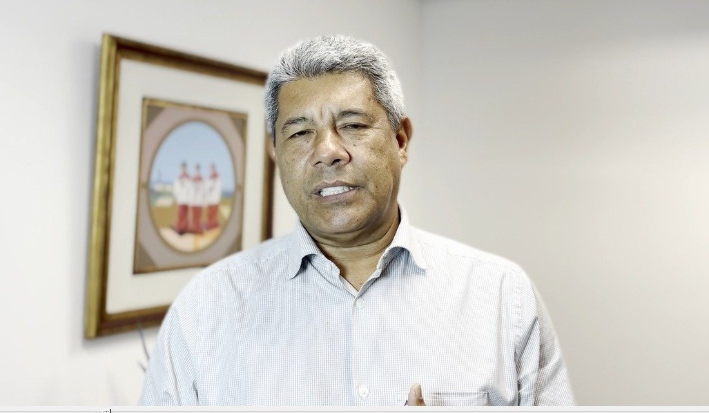 Imagem de Formação política é necessária na defesa da democracia, afirma governador Jerônimo Rodrigues 