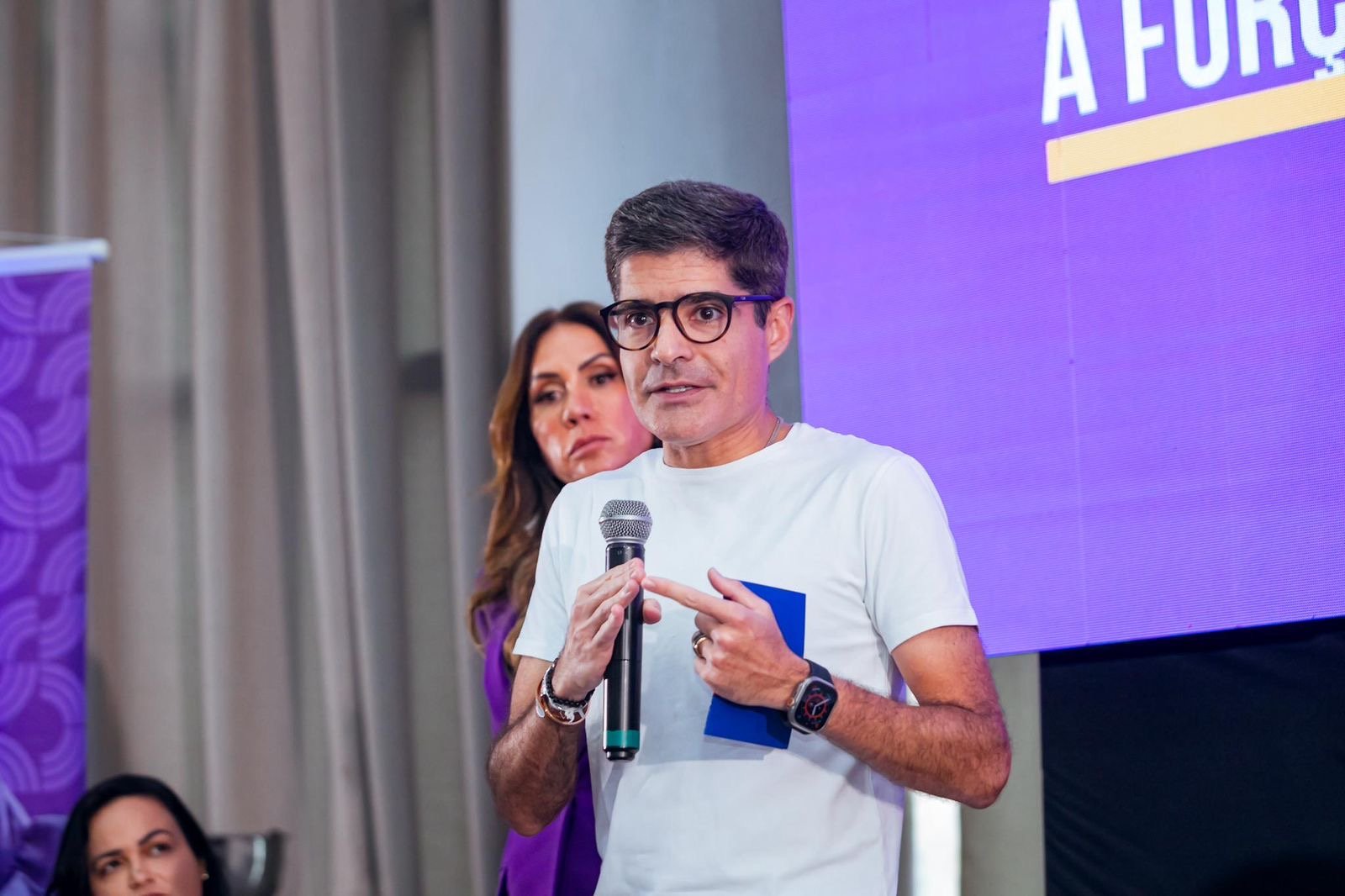 Imagem de Em evento feminino, ACM Neto diz que mulheres da Bahia enfrentam fome, miséria e abandono na saúde