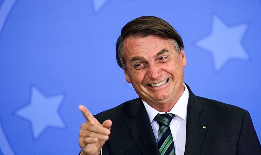 Imagem de Bolsonaro rebate Haddad por desconhecer Shein