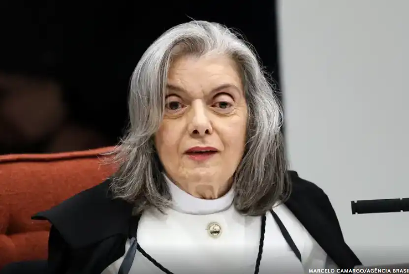 Imagem de Cármen Lúcia reconhece crise de confiança no STF e defende correção de erros