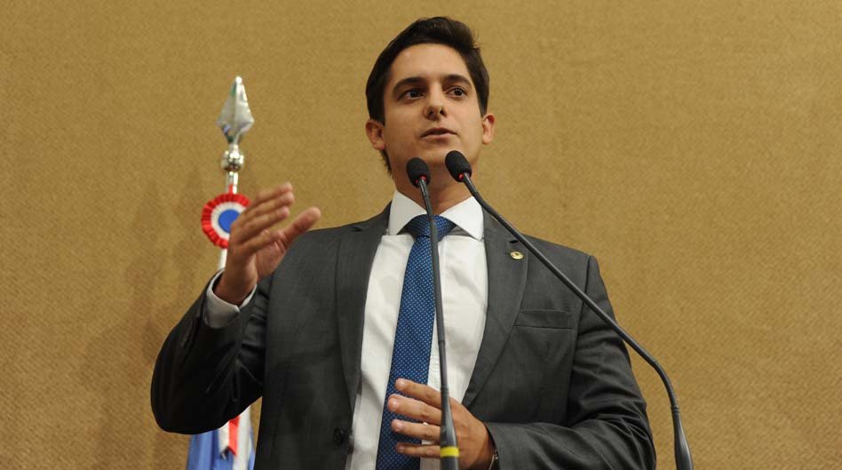 Imagem de Deputado Marcelinho Veiga quer urgência na recuperação de estradas que cortam a Chapada Diamantina