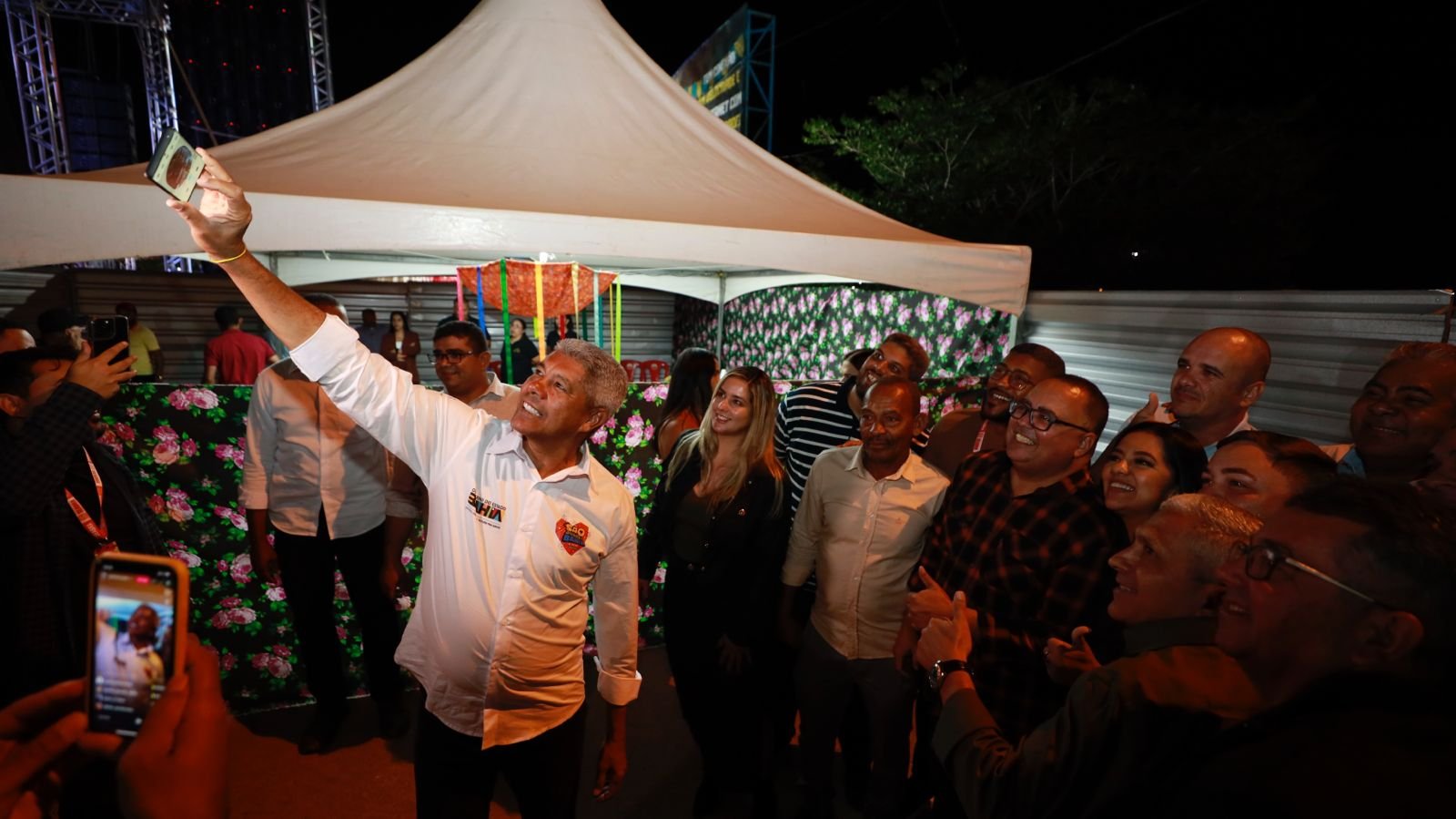 Imagem de Jerônimo Rodrigues prestigia a tradicional festa junina em Seabra, capital da Chapada Diamantina