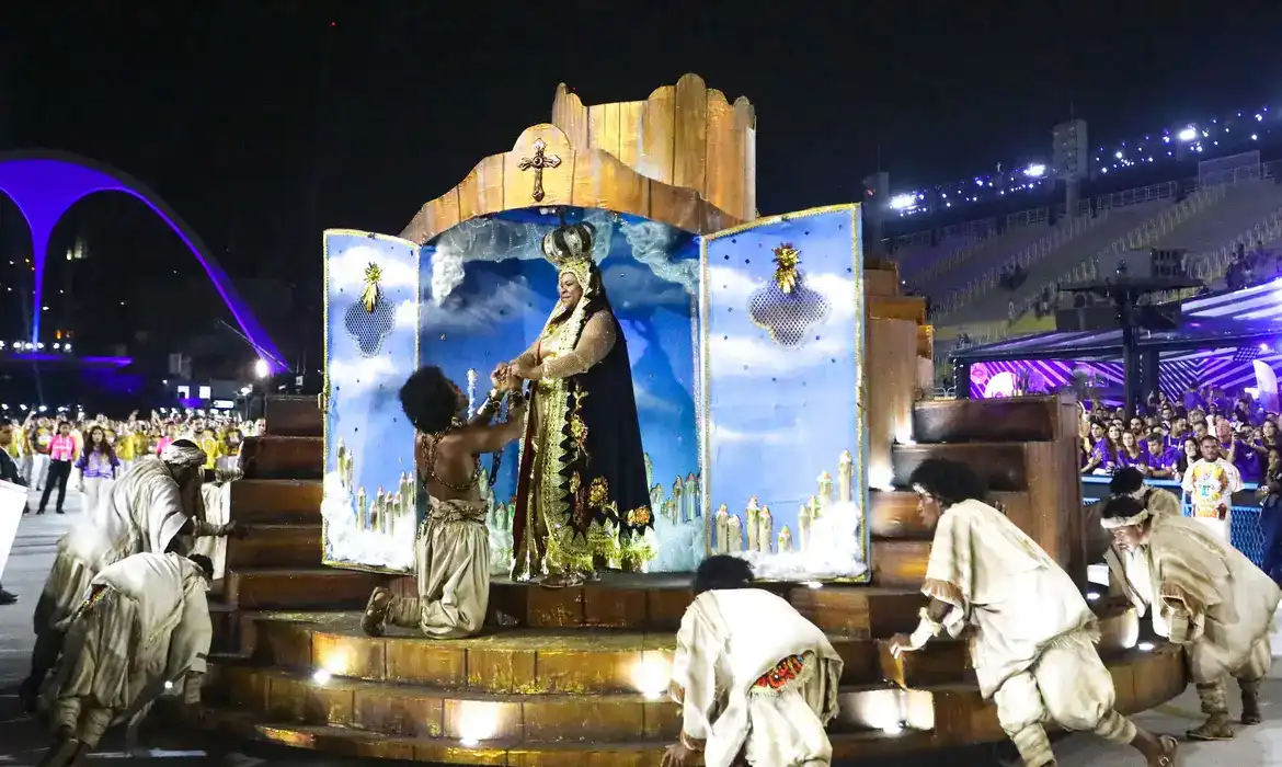 Imagem de Ingressos para desfiles da Série Ouro do Carnaval do Rio estão esgotados