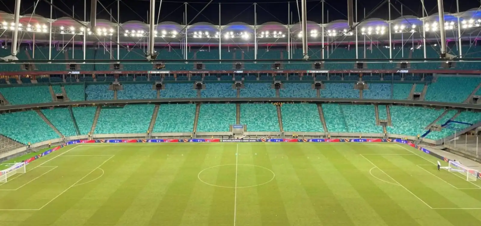 Imagem de Bahia x Athletico-PR: onde assistir, escalações e arbitragem do duelo na Fonte Nova