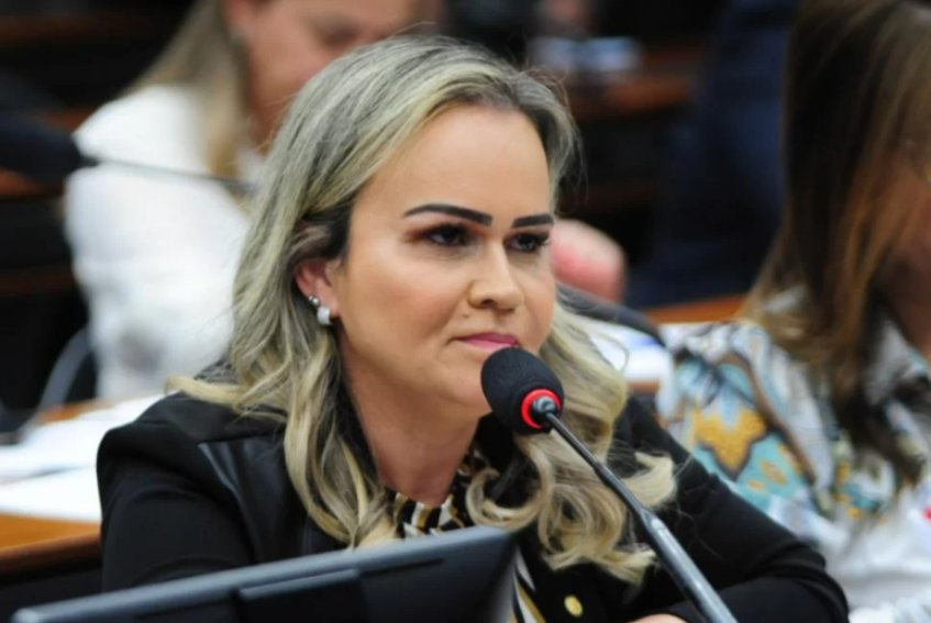 Imagem de Ministra do Turismo: apareceu mais um miliciano