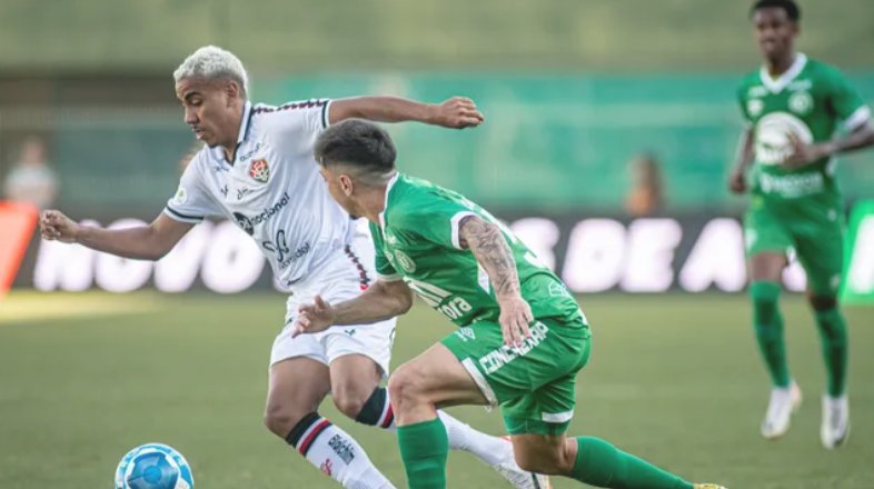 Imagem de Chape vira o jogo sobre o Vitória, e garante permanência na Série B com resultados paralelos