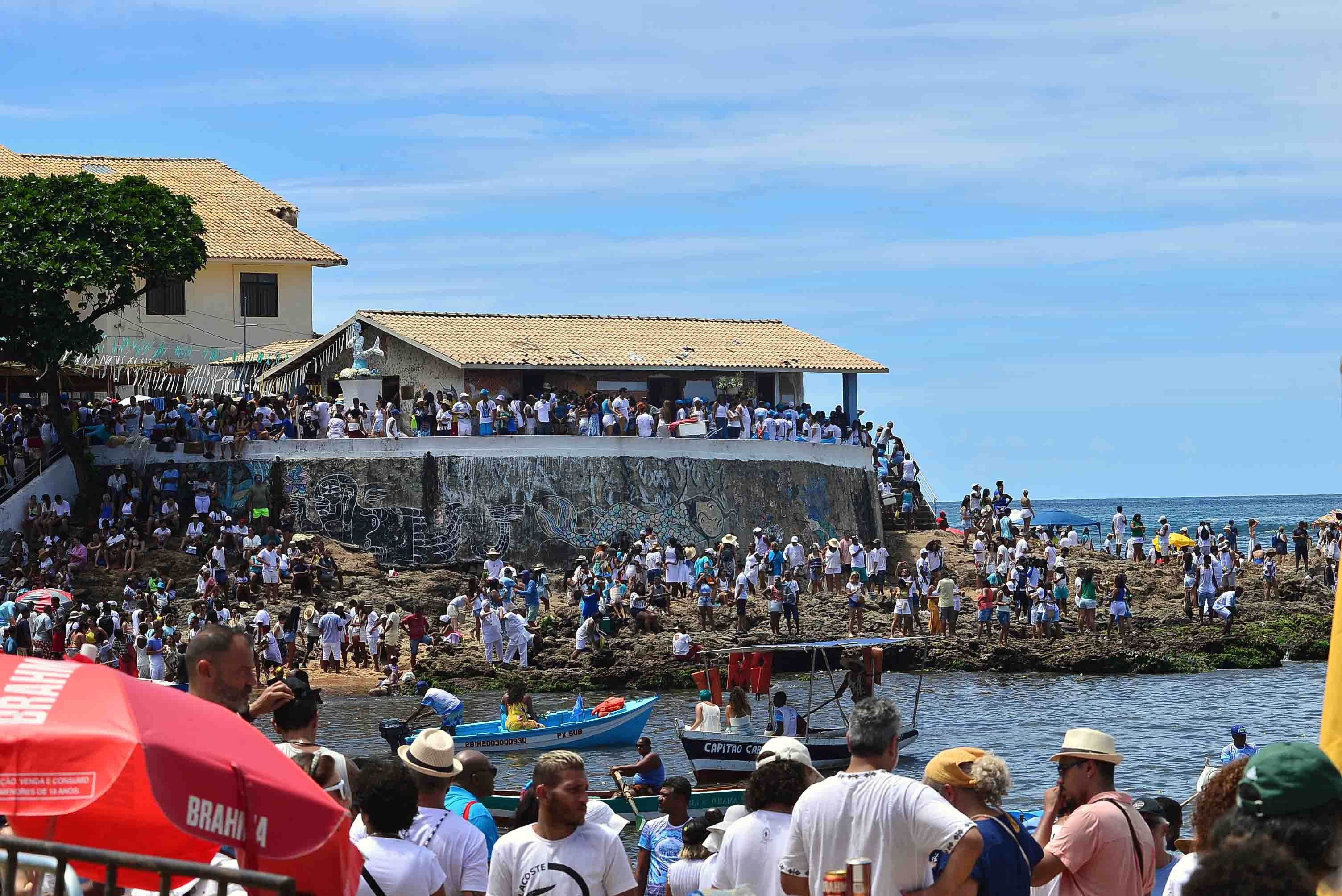 Imagem de Após dois anos de pandemia, Festa de Iemanjá atrai multidão para o Rio Vermelho