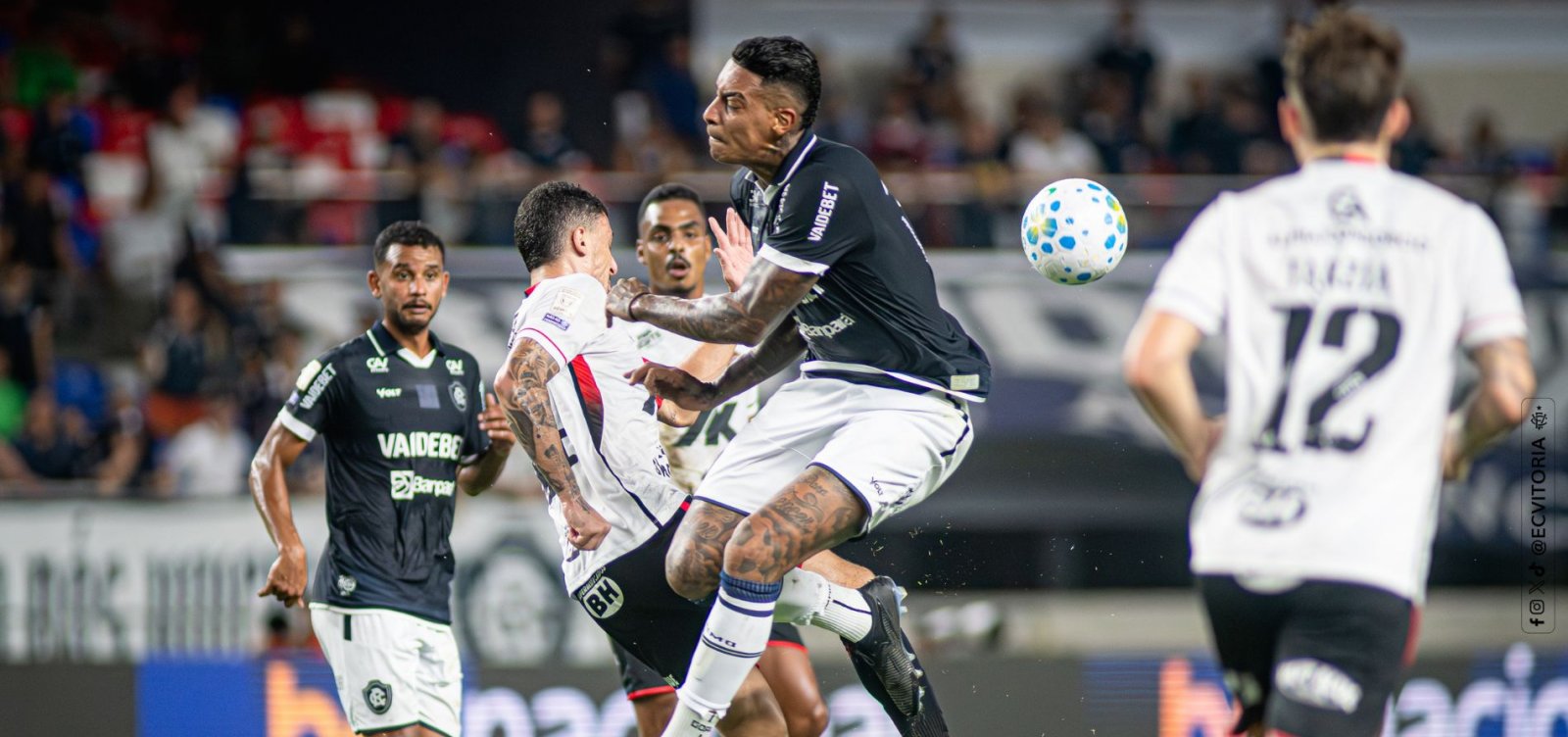 Imagem de Com falha de Lucas Arcanjo, Vitória perde para o Remo fora de casa pelo Brasileirão