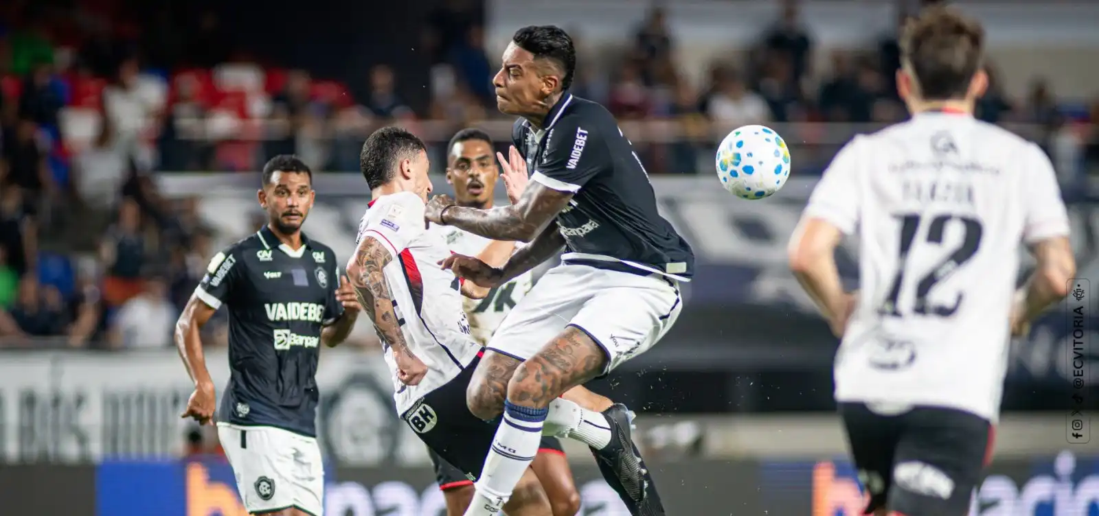 Imagem de Com falha de Lucas Arcanjo, Vitória perde para o Remo fora de casa pelo Brasileirão