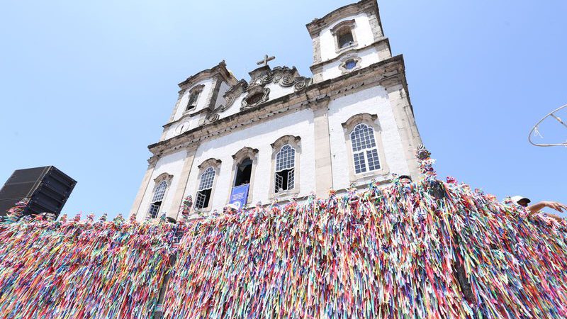 Imagem de Lavagem do Bonfim reúne milhares de fiéis em Salvador e gera esquema especial de trânsito, transporte e segurança
