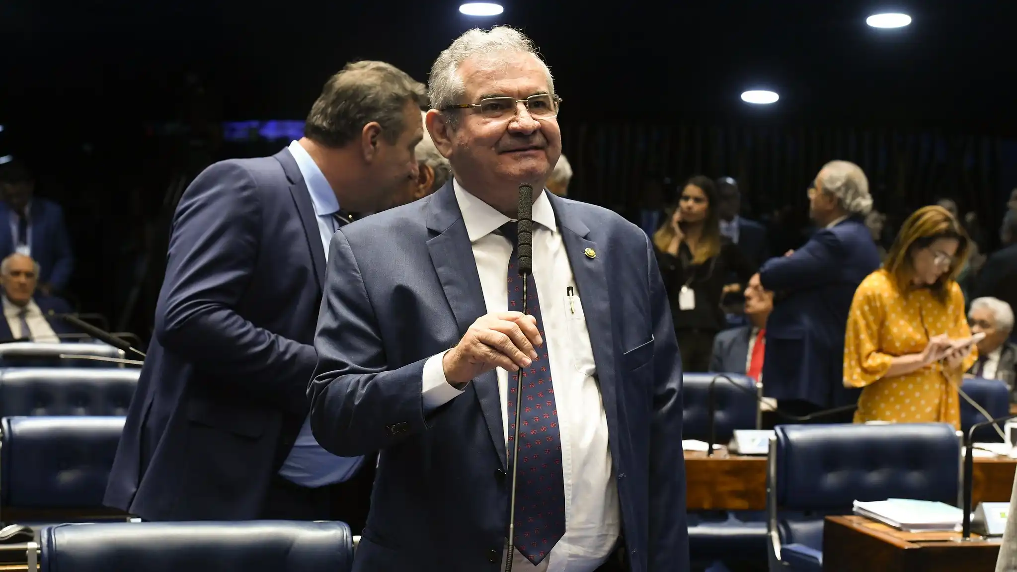 Imagem de Angelo Coronel descarta 'pacotaço' do governo, reafirma candidatura ao Senado e cogita lançar 'Jesus' ao governo