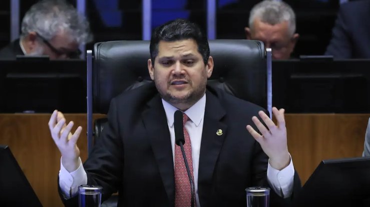 Imagem de Davi Alcolumbre anuncia CPMI para investigar fraudes do INSS