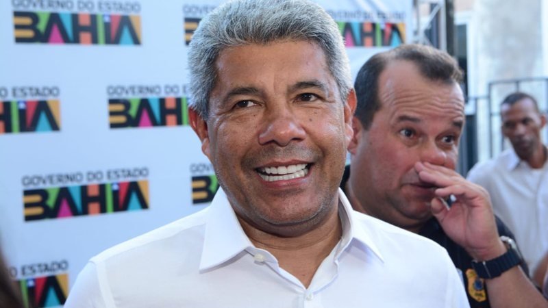 Imagem de Jerônimo vai à abertura oficial do Carnaval, na Barra, e segue para acompanhar desfile das atrações do Governo do Estado no Campo Grande