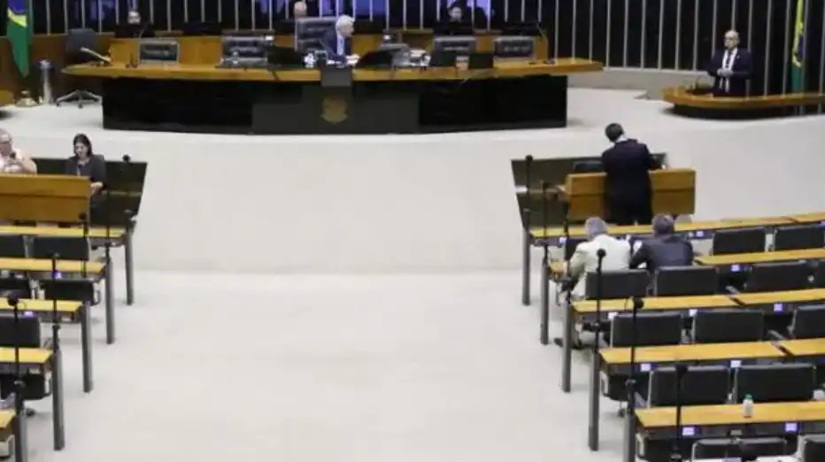 Imagem de Câmara aprova estouro bilionário para gastos com defesa do governo