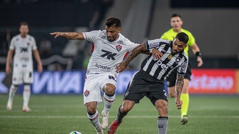 Imagem de Em noite iluminada de Lucas Arcanjo, Botafogo e Vitória empatam sem gols no Nilton Santos pelo Brasileirão