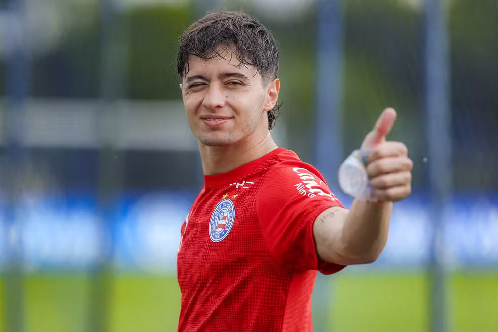 Imagem de Román Gómez supera concorrência e se firma como titular do Bahia sob comando de Rogério Ceni