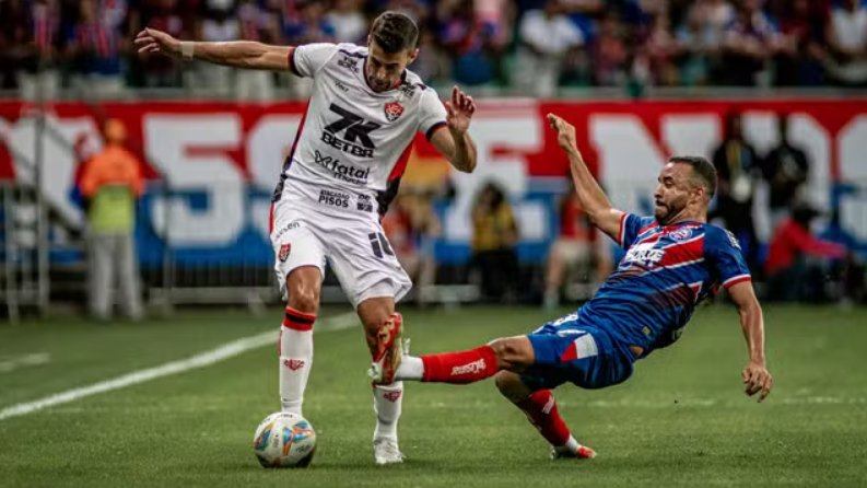 Imagem de Bahia faz gol cedo, domina o Vitória e abre vantagem na final do Baiano