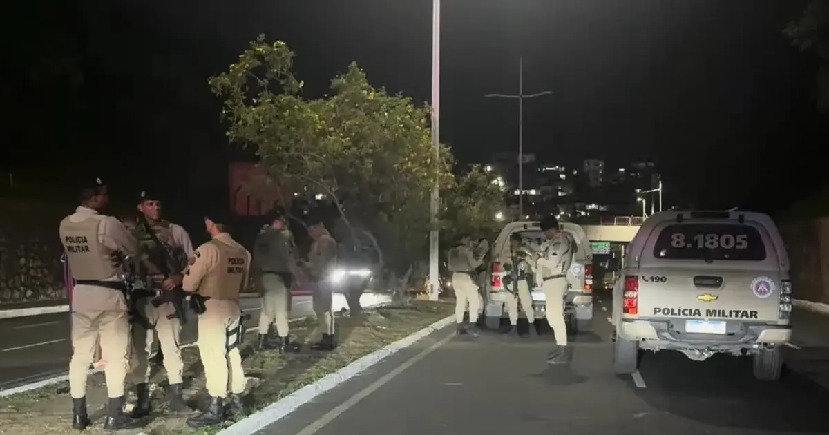 Imagem de Suspeito é baleado por policial à paisana durante assalto após jogo do Bahia em Nazaré