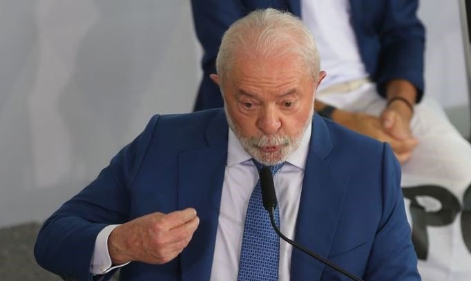 Imagem de Lula diz que obesidade é doença e ironiza Flávio Dino
