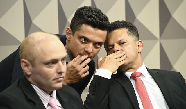 Imagem de Defesa de Walter Delgatti Neto desiste de delação premiada