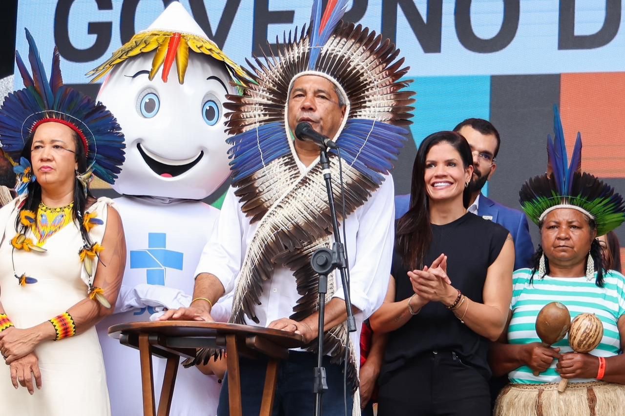 Imagem de ‘Dia especial para nossos amigos indígenas’, diz secretária Larissa Moraes em entregas ao lado de Jerônimo