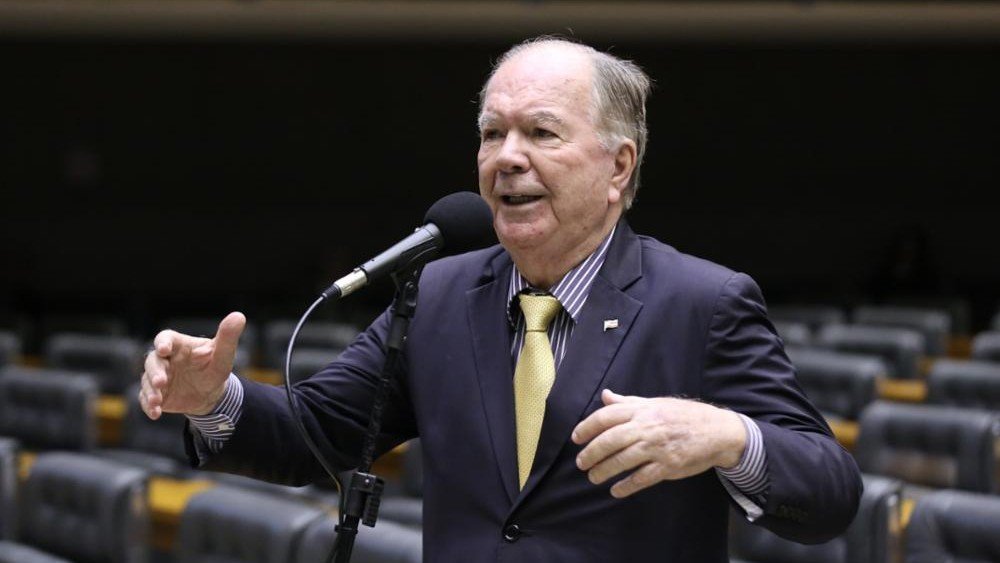 Imagem de Tarcísio vira aposta da oposição nacional e Leão lança provocação: 'Geddel vai ter que se filiar no 13'