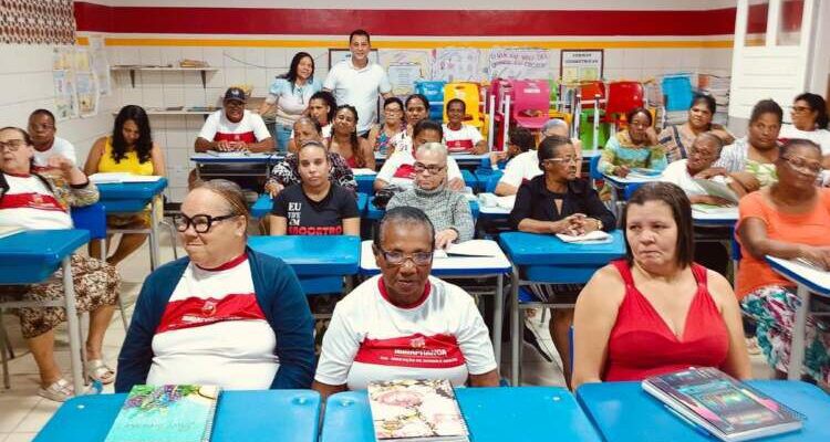 Imagem de Prefeitura de Ibirapitanga paga quase R$ 200 mil em Bolsa EJA neste sábado